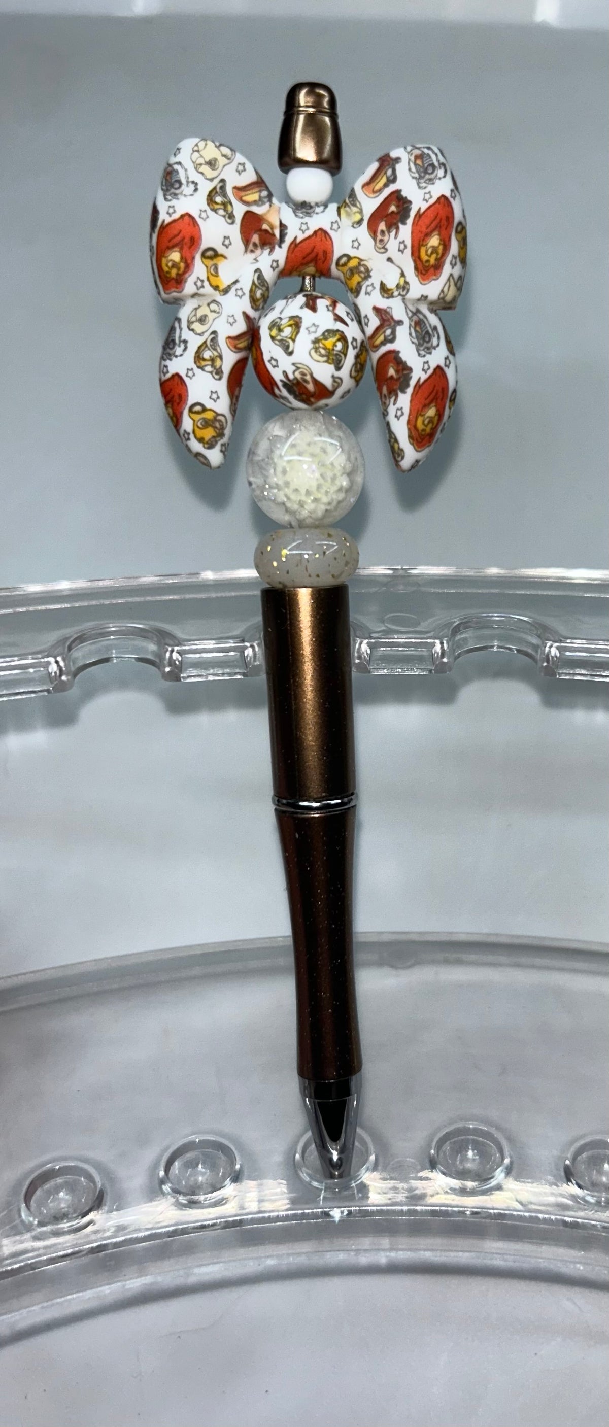 Lion King Bow Grown Pen