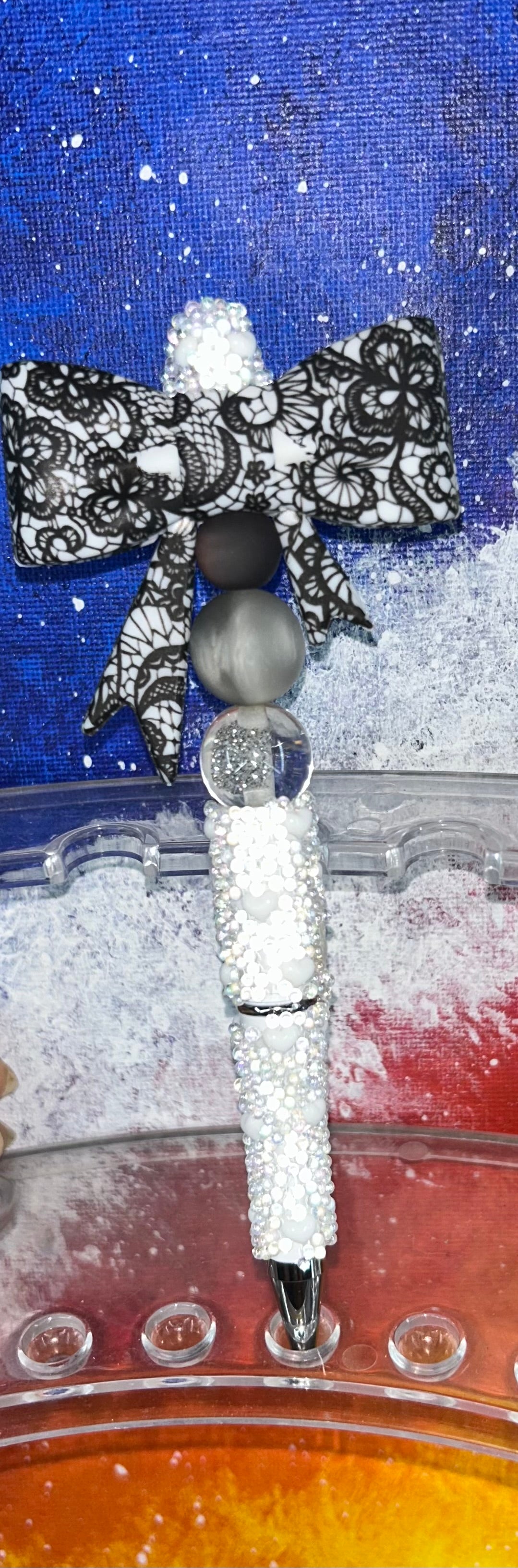 Black/White Bow White Heart Specialty Pen