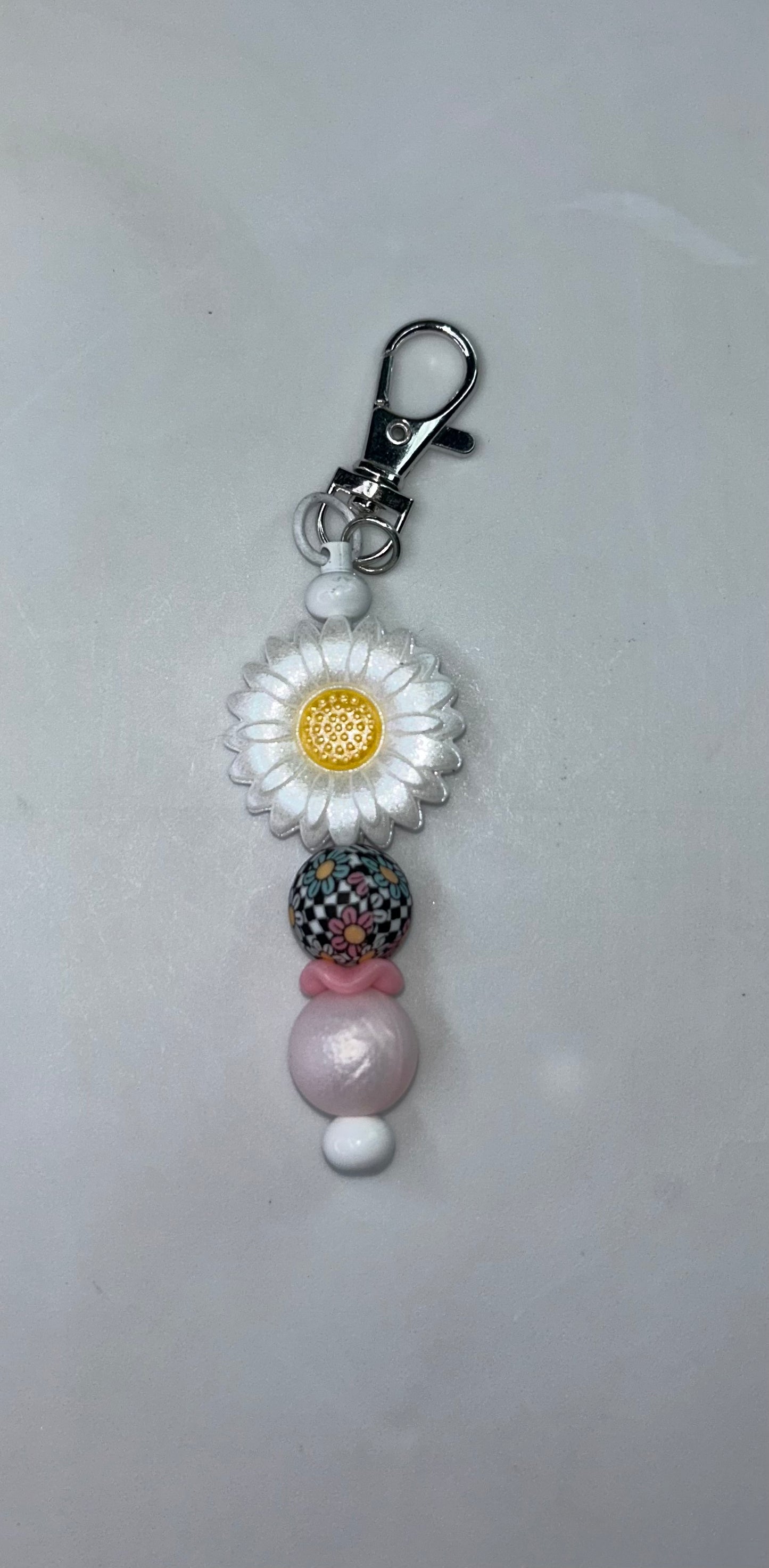 White Shiny Flower Key Chain