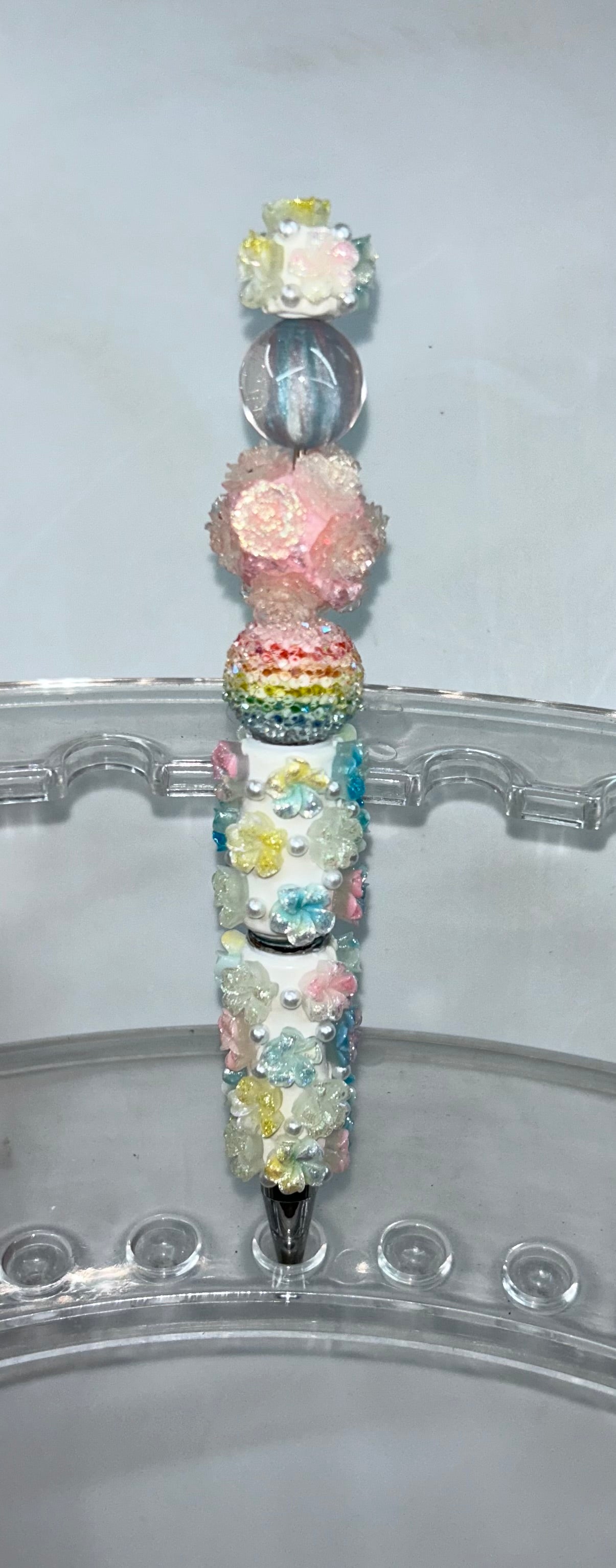 White Ombre' Floral Pen