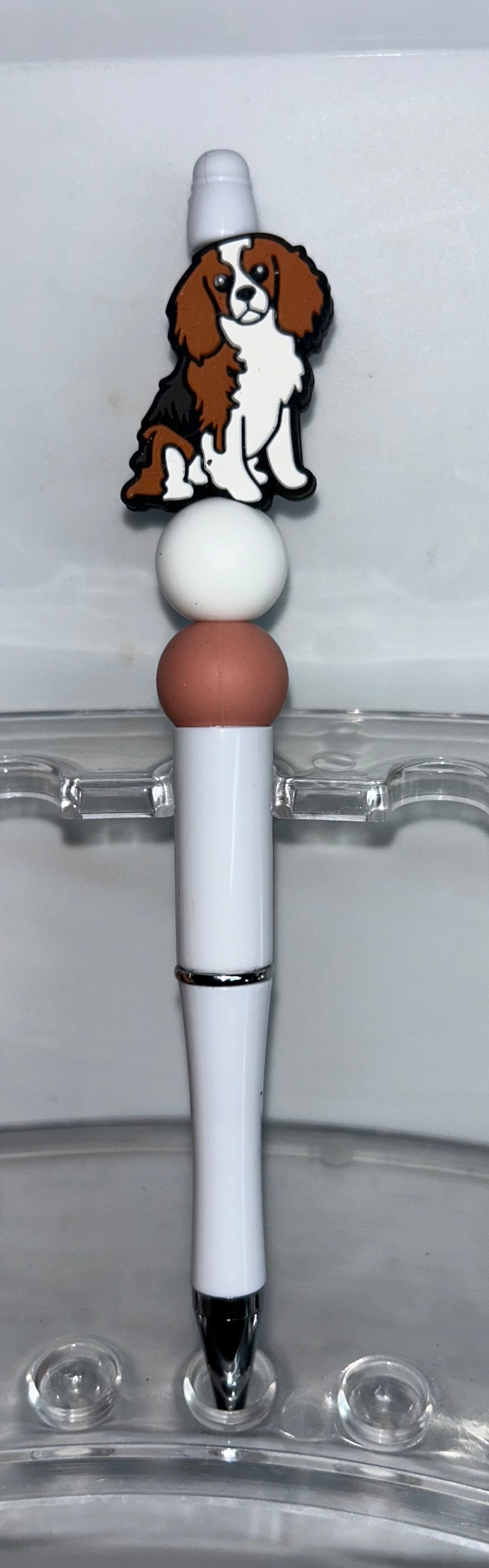 Spaniel White Pen