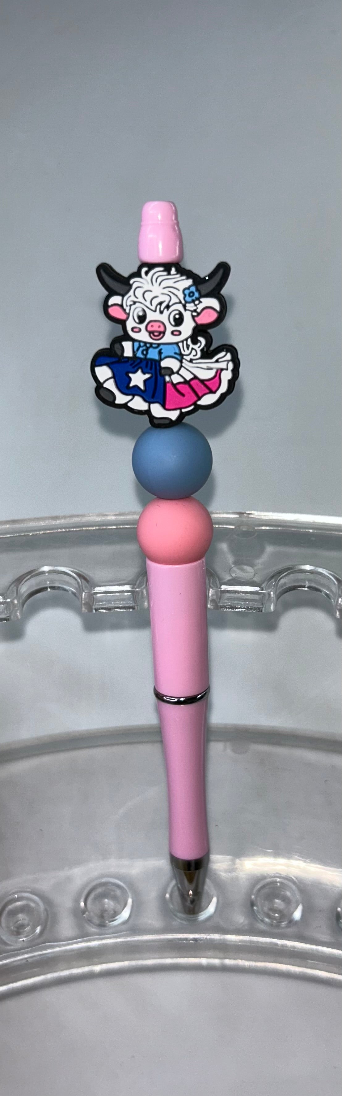 Patriotic Highland Cow Light Pink Pen